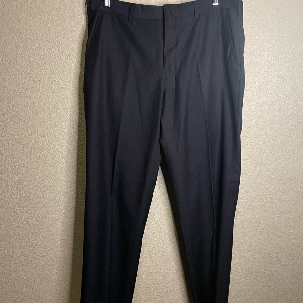 Van Heusen Studio Men Grey/Blue Light Stripped Slacks Size 36x30